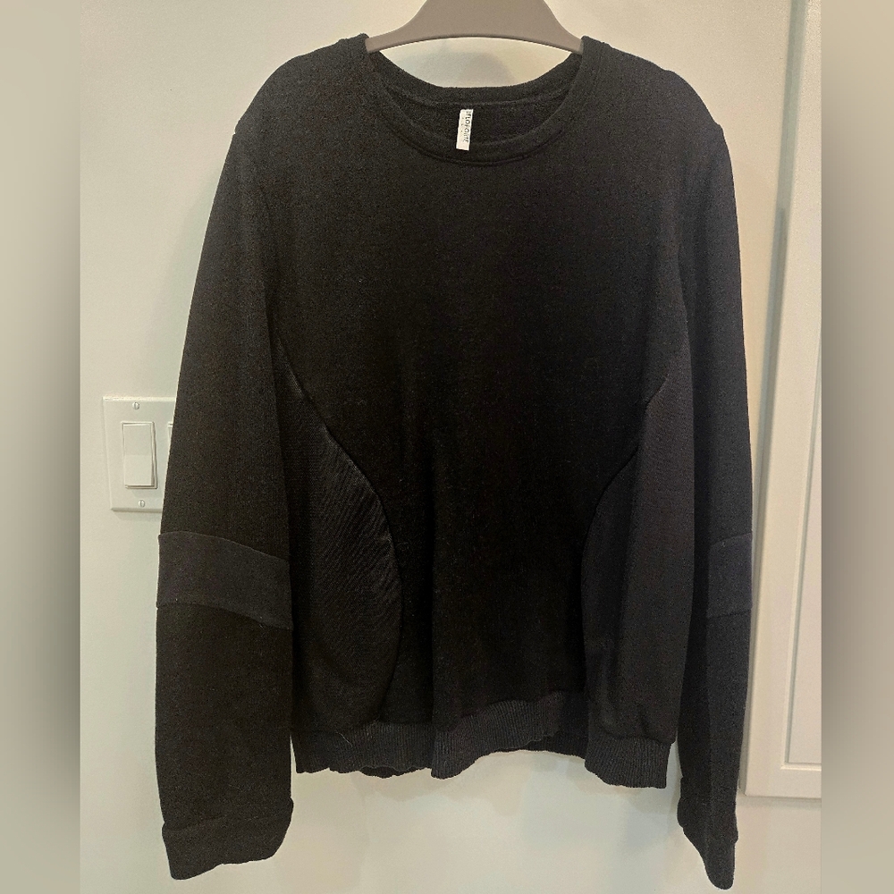 Classic Black Women's Sweatshirt